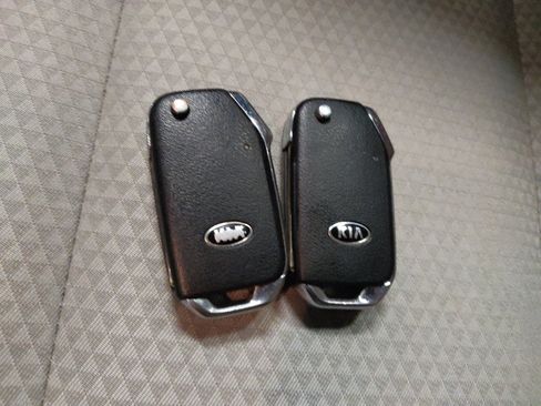 Used 2021 Kia Soul LX image 32