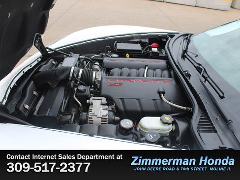 Used 2005 Chevrolet Corvette Coupe w/ Preferred Equipment Group RWD image 15