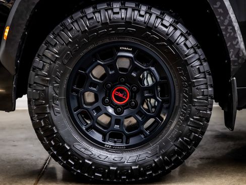 Used 2025 Toyota Sequoia TRD Pro AWD/4WD image 36