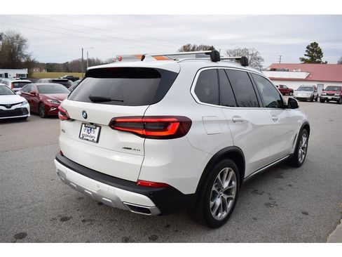 Used 2020 BMW X5 xDrive40i w/ Premium Package image 9