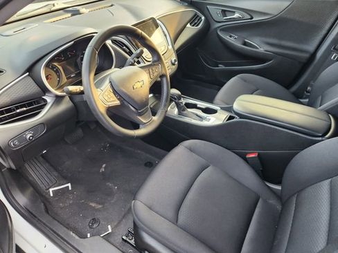 Used 2024 Chevrolet Malibu LT w/ Sport Edition image 8