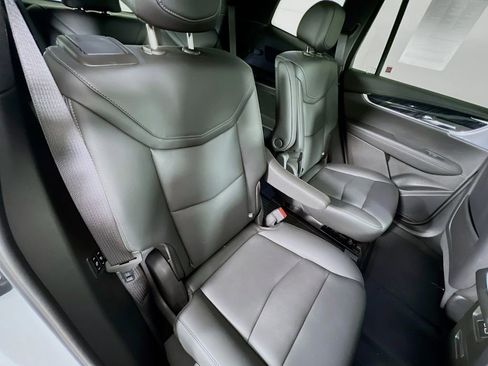 Used 2024 Cadillac XT6 Premium Luxury w/ Technology Package image 30