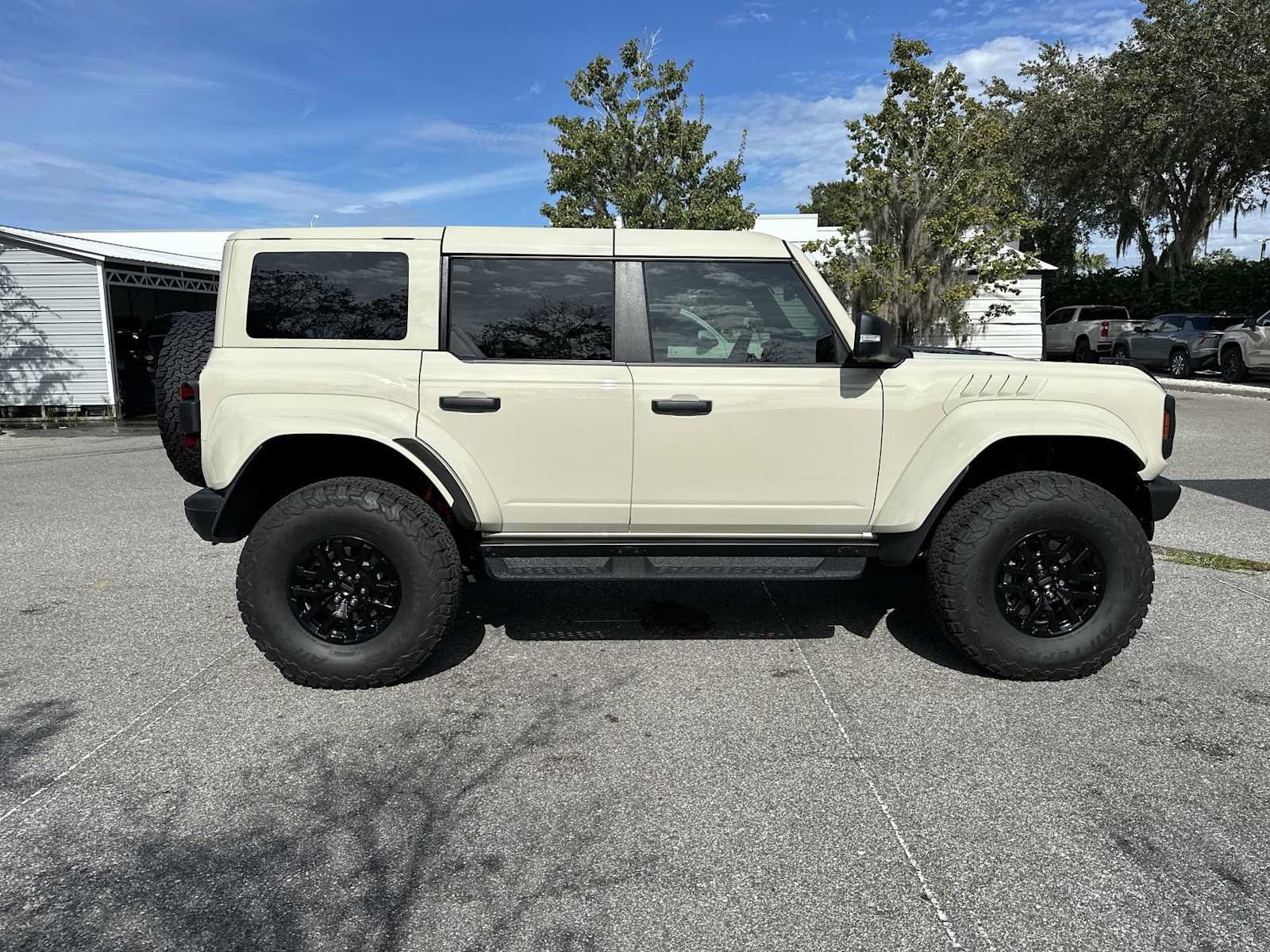 Used 2025 Ford Bronco Raptor AWD/4WD image 7