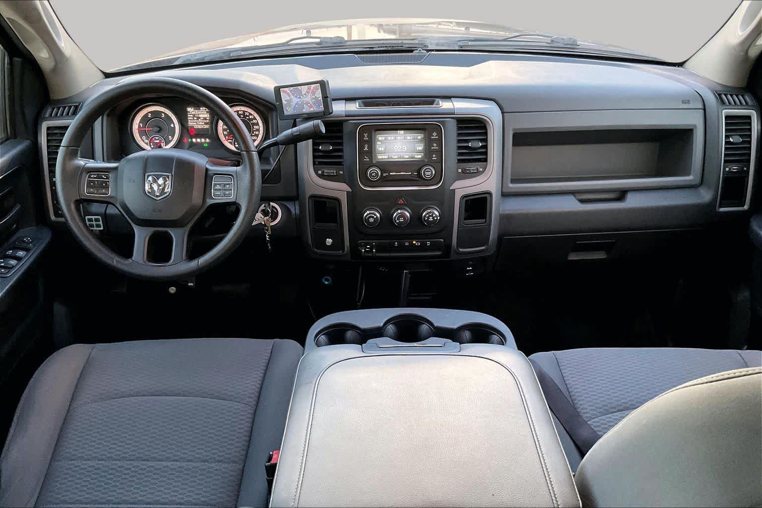 Used 2015 RAM 2500 Tradesman w/ Chrome Appearance Group AWD/4WD image 14