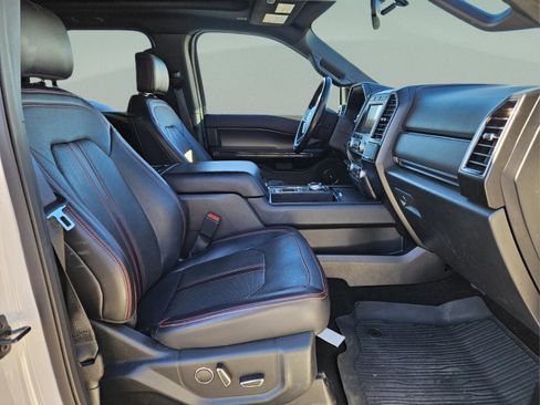 Used 2019 Ford Expedition Limited w/ Equipment Group 303A image 10