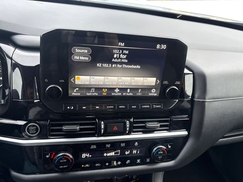 Used 2022 Nissan Pathfinder SL w/ SL Premium Package image 16