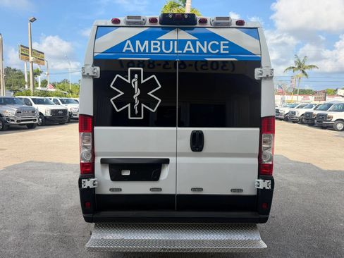 Used 2022 RAM ProMaster 2500 FWD image 5