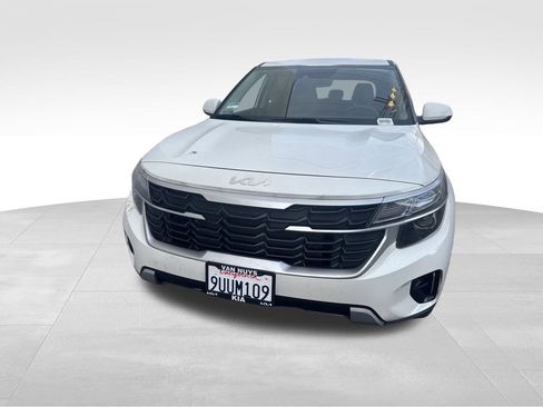 Used 2026 Kia Seltos LX image 2