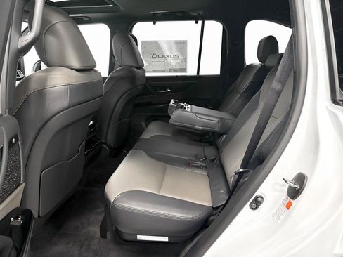 New 2025 Lexus LX 700h Overtrail image 7