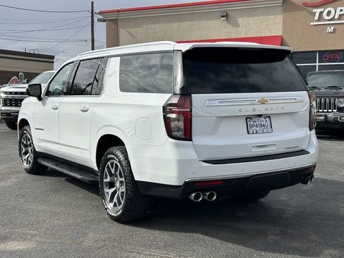 Used 2023 Chevrolet Suburban Premier image 7
