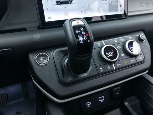Used 2024 Land Rover Defender 110 S AWD/4WD image 26