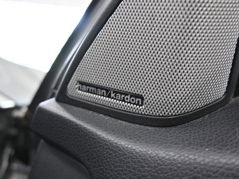 Used 2014 Mercedes-Benz E 550 Cabriolet image 21
