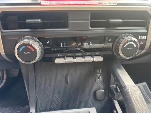 New 2025 Toyota Tacoma TRD Off-Road image 31