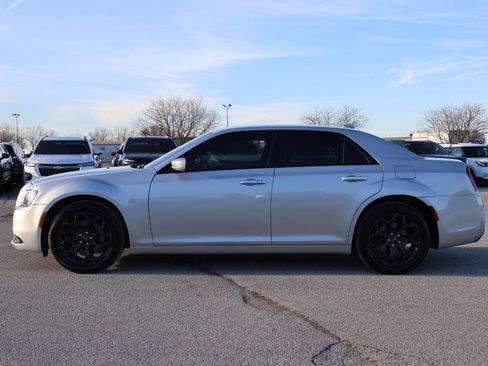 Used 2020 Chrysler 300 S image 8