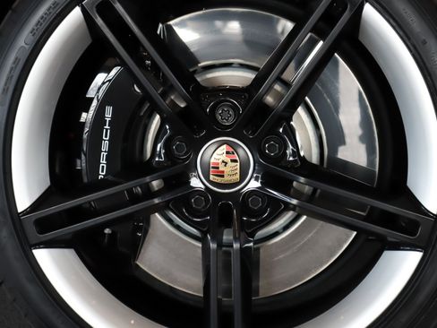 Used 2024 Porsche Taycan GTS image 13