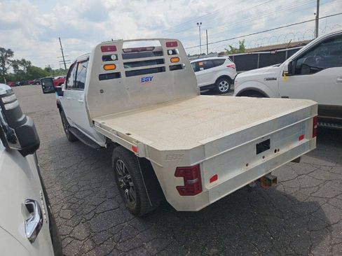 Used 2022 GMC Sierra 3500 AT4 AWD/4WD image 2