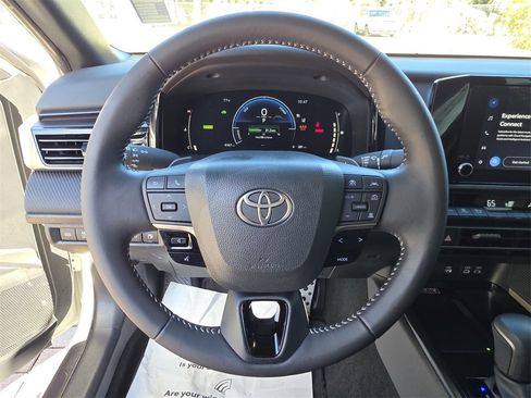 Certified 2025 Toyota Camry SE image 28