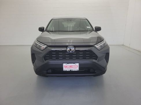 Used 2023 Toyota RAV4 LE FWD image 3
