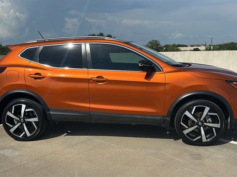 Used 2021 Nissan Rogue Sport SL w/ Premium Package FWD image 15