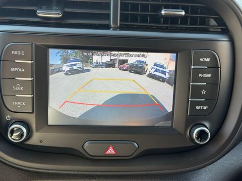 Used 2020 Kia Soul LX FWD image 12