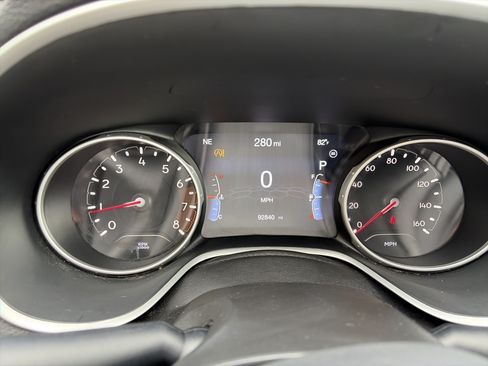 Used 2019 Jeep Compass Limited AWD/4WD image 20