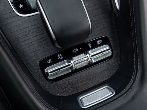 Used 2022 Mercedes-Benz GLE 53 AMG GLE 53 AMG image 21