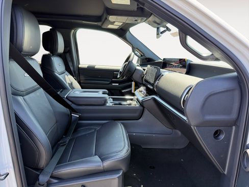 New 2026 Ford Expedition Platinum AWD/4WD image 19