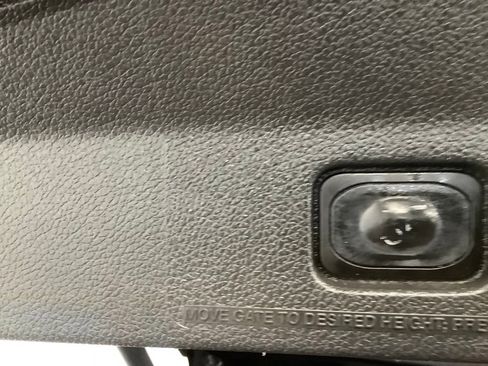 Used 2015 Ford Explorer Sport image 22