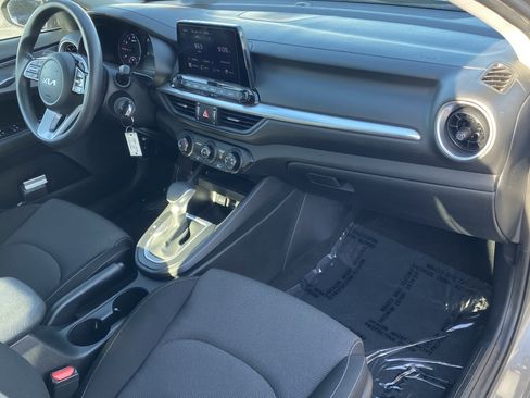 Used 2024 Kia Forte LXS image 10