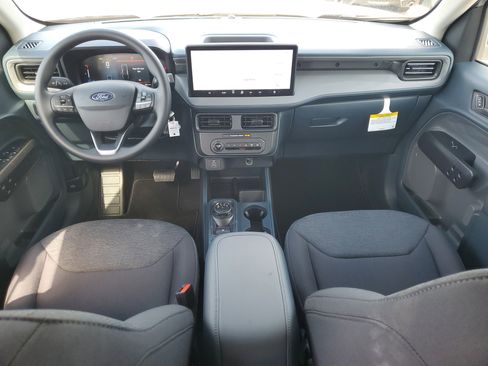 New 2025 Ford Maverick XL image 12