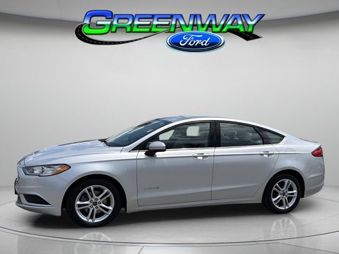 Used 2018 Ford Fusion S FWD image 1