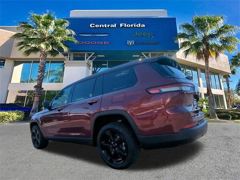 Used 2024 Jeep Grand Cherokee L Limited w/ Black Appearance Package image 7