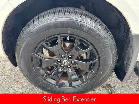 Used 2018 Nissan Frontier SV w/ Value Truck Package image 14