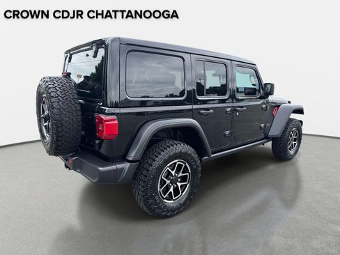 Used 2024 Jeep Wrangler Unlimited Rubicon w/ Technology Group AWD/4WD image 4
