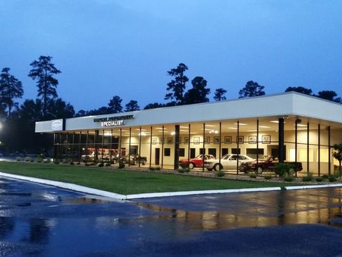 Used 2020 Ford F250 Platinum w/ Tremor Off-Road Package image 4