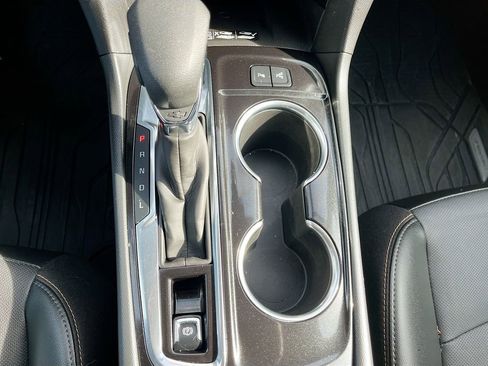 Used 2024 Chevrolet Equinox Premier AWD/4WD image 17