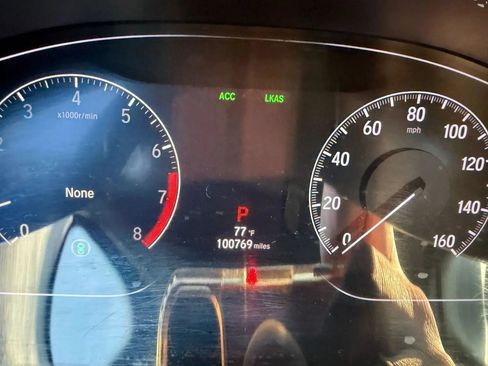 Used 2019 Honda Accord Sport image 11