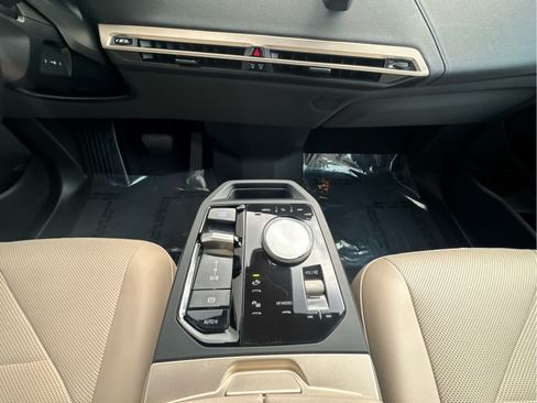 Certified 2024 BMW iX xDrive50 w/ Premium Package AWD/4WD image 21