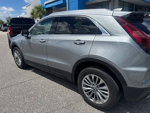 Used 2024 Cadillac XT4 Premium Luxury w/ Technology Package FWD image 7