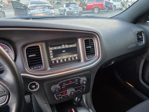 Used 2022 Dodge Charger SXT w/ Cold Weather Package image 19