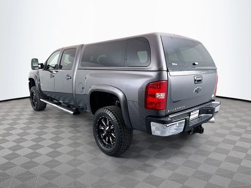 Used 2011 Chevrolet Silverado 2500 LTZ w/ LTZ Plus Package AWD/4WD image 5