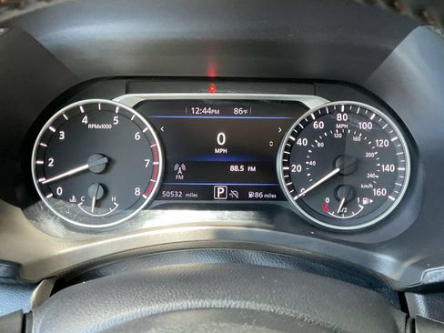 Used 2025 Nissan Sentra SR FWD image 19