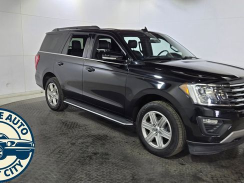 Used 2020 Ford Expedition XLT w/ Equipment Group 202A AWD/4WD image 1
