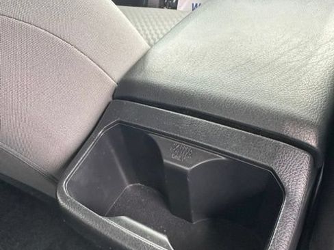 Used 2022 Toyota Tacoma SR5 AWD/4WD image 33