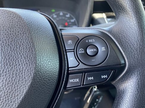 Certified 2025 Toyota Corolla LE FWD image 27