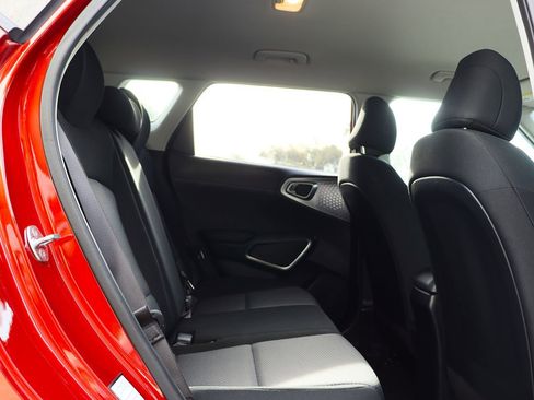 Used 2024 Kia Soul LX w/ Option Group 015 image 27