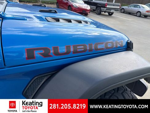 Used 2023 Jeep Gladiator Rubicon w/ Cold Weather Group AWD/4WD image 10
