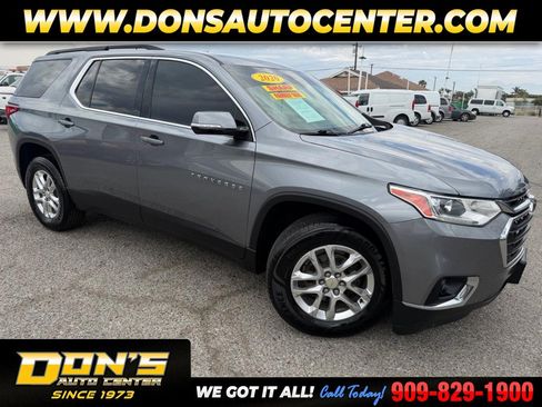 Used 2020 Chevrolet Traverse LT FWD image 1