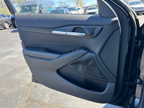 Used 2023 Kia Seltos LX AWD/4WD image 15