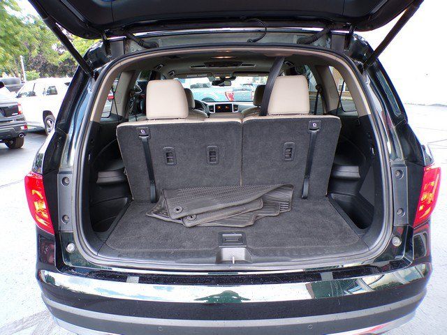 Used 2016 Honda Pilot Touring image 23